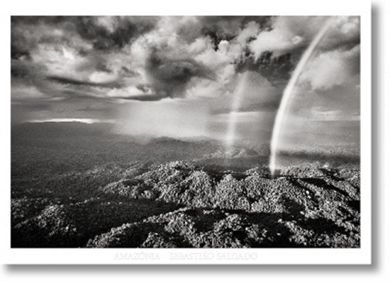 Εικόνα από SEBASTI?O SALGADO. AMAZΟNIA. POSTER 'RAINBOW'